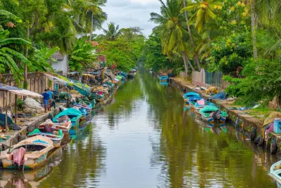 
			Colombo - Negombo of Marawila (ca. 65 KM)
			